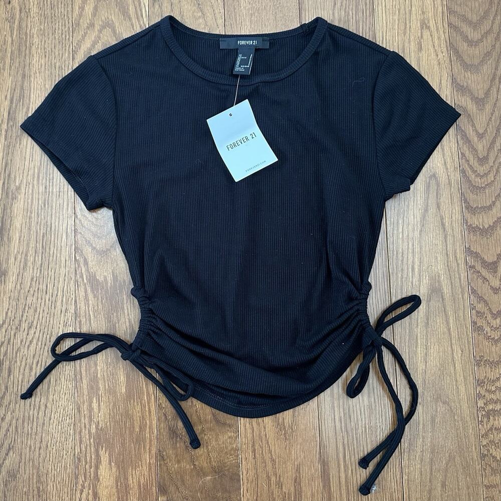 NWT Forever‎ 21 Black Cropped Shirt Cinch Sides Side Ties Cutout Size Small - Picture 2 of 5